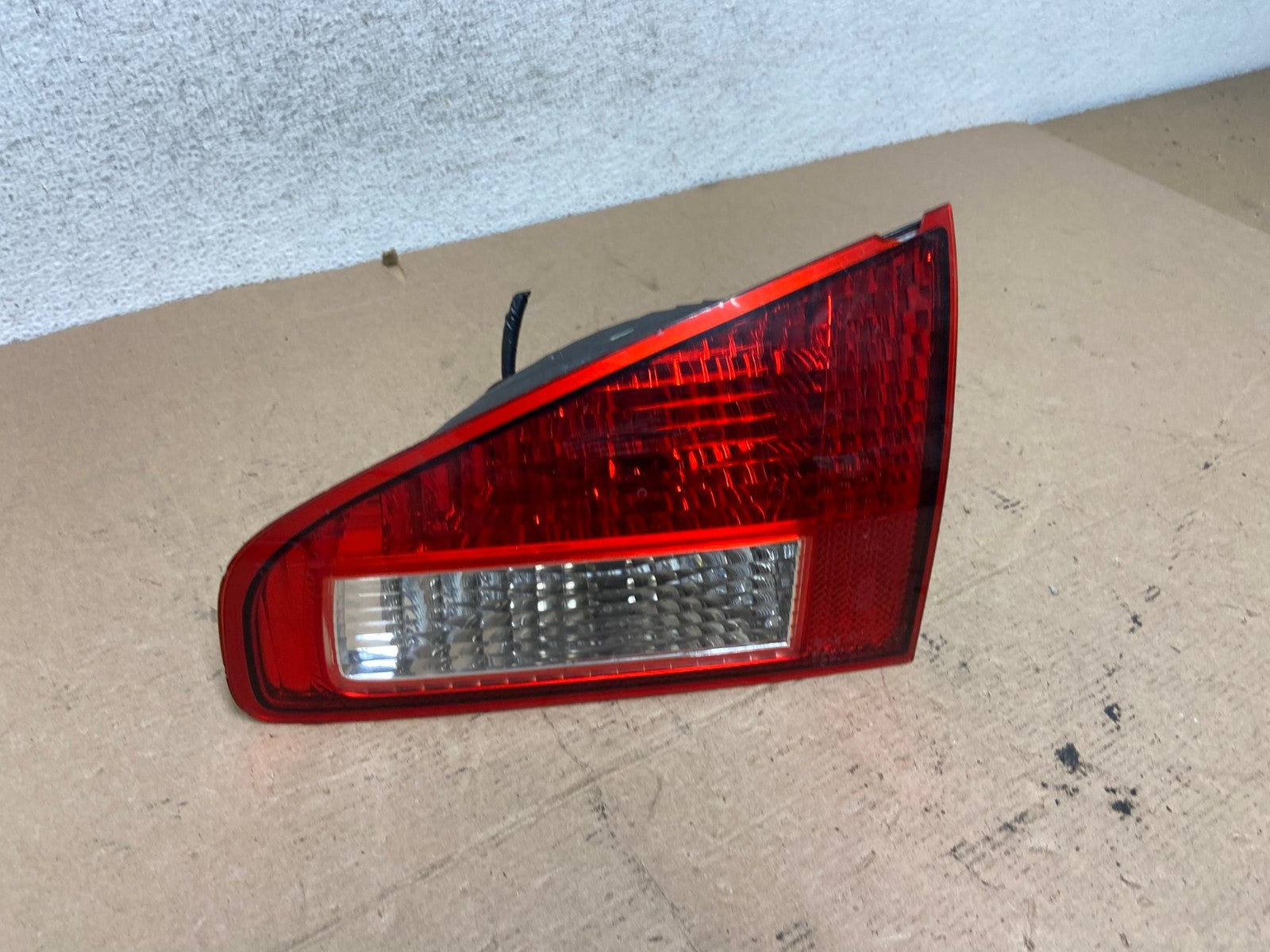 2008 to 2014 Subaru Tribeca Right Passenger RH Tail Light Inner AF4664 LK0