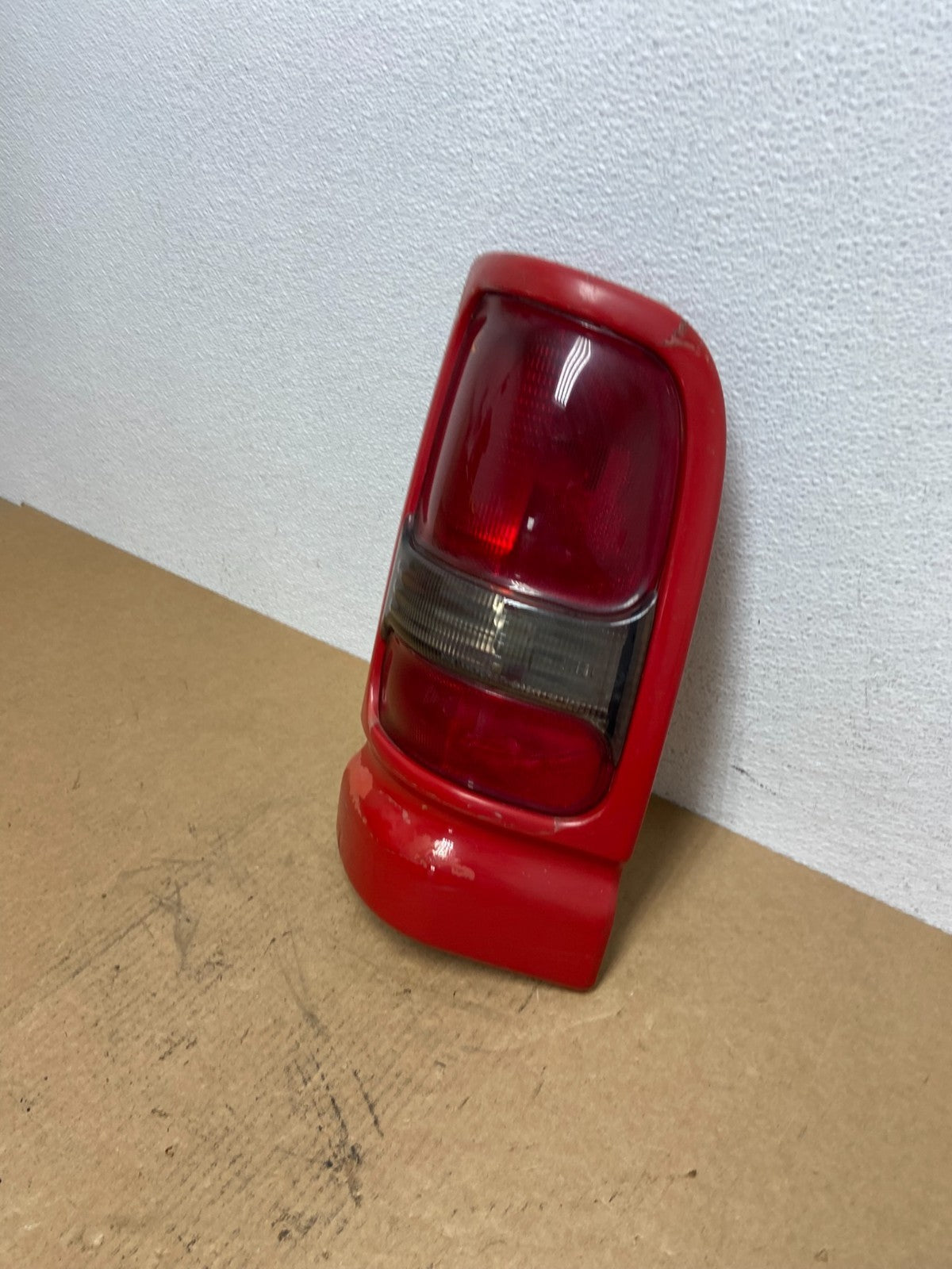 1994 to 2001 Dodge Ram 1500 Right Passenger RH Tail Light AC2895 DW1