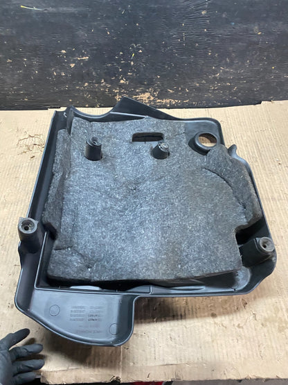 2010 to 2012 Chevrolet Equinox V6 VVT Plastic Engine Cover Shield V4198 DG7