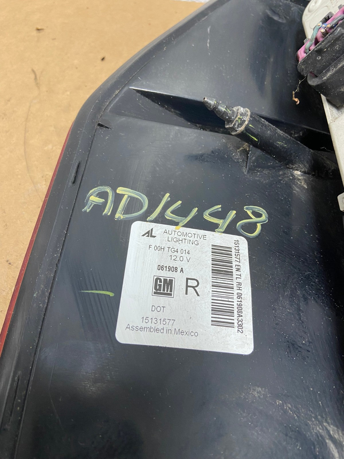 2002-2009 GMC Envoy Right Passenger RH Side Tail Light AD1448 LK7