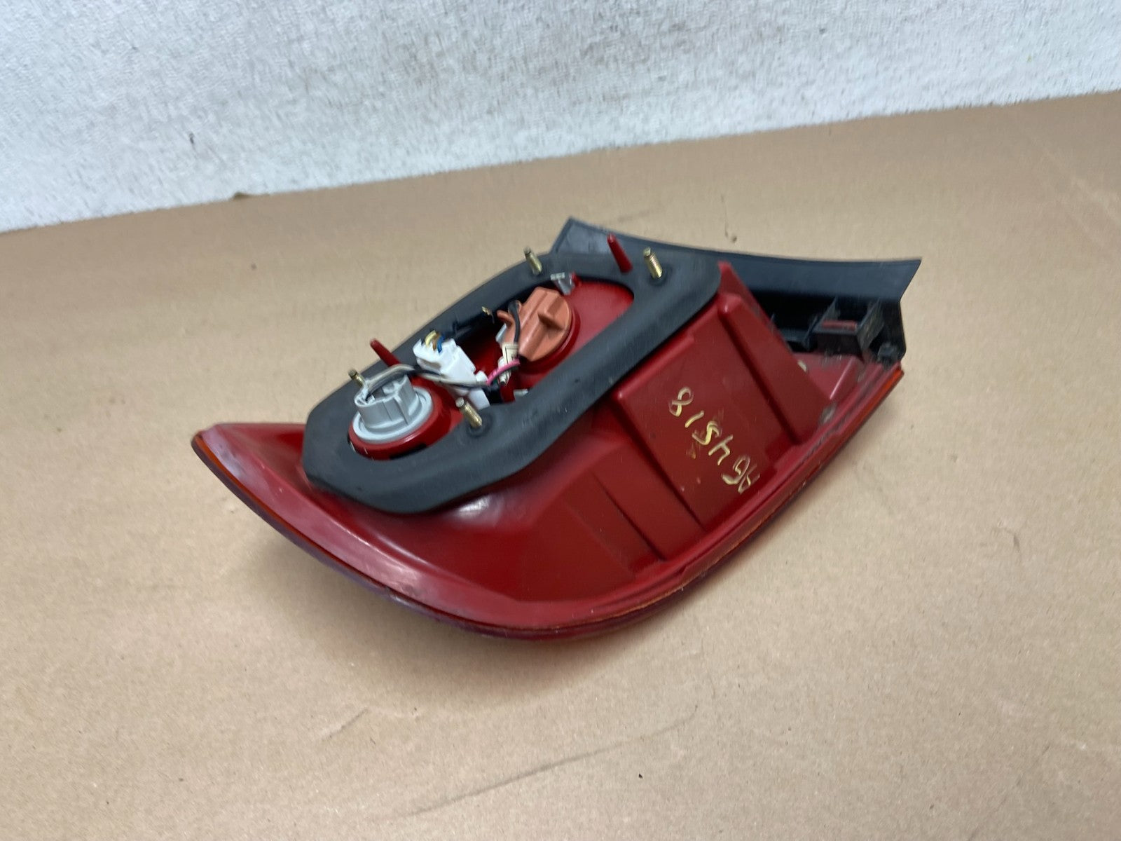 2004 to 2006 Hyundai Elantra Hatchback Right Passenger Side Tail Light AG4518 GD6