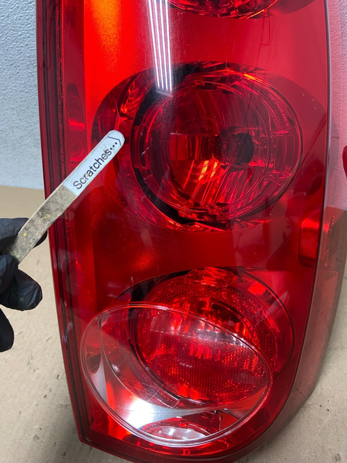 2007 to 2011 GMC Yukon Right Passenger RH Side Tail Light AD6513 DW3