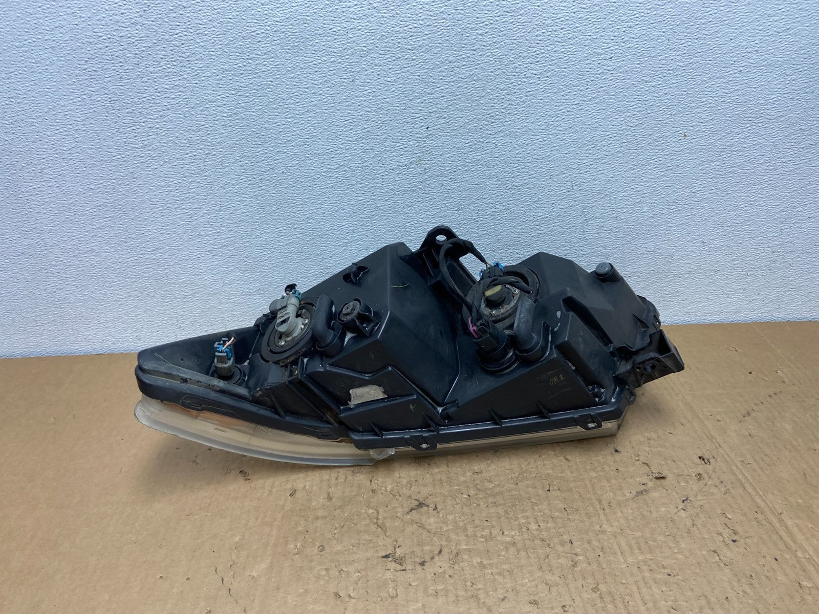 2009 to 2017 Dodge Journey Headlight Right Passenger Rh Halogen AC8253 DW5