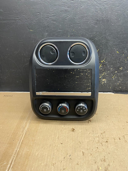 2011 to 2017 Jeep Compass Dash Climate Temperature Control Radio Bezel AB2081 DG0