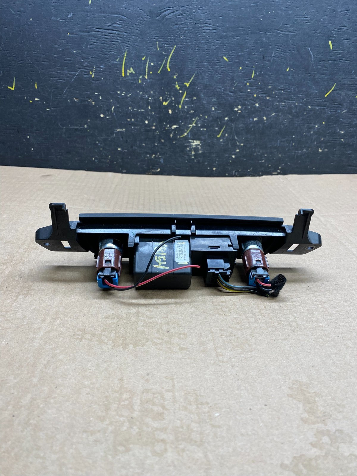 2007 - 2014 Chevrolet Tahoe Yukon Pedal Traction Control Switch OEM Y8154 DG3