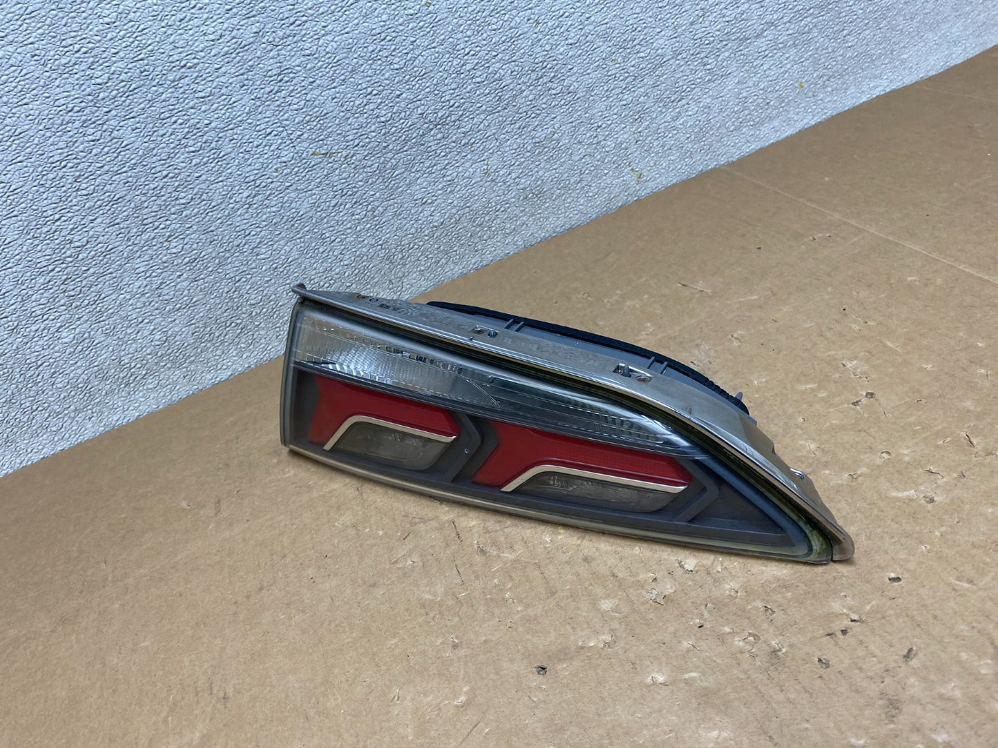 2018 - 2019 Hyundai Sonata Hybrid Right Passenger Inner Tail Light OEM v4923 DG1