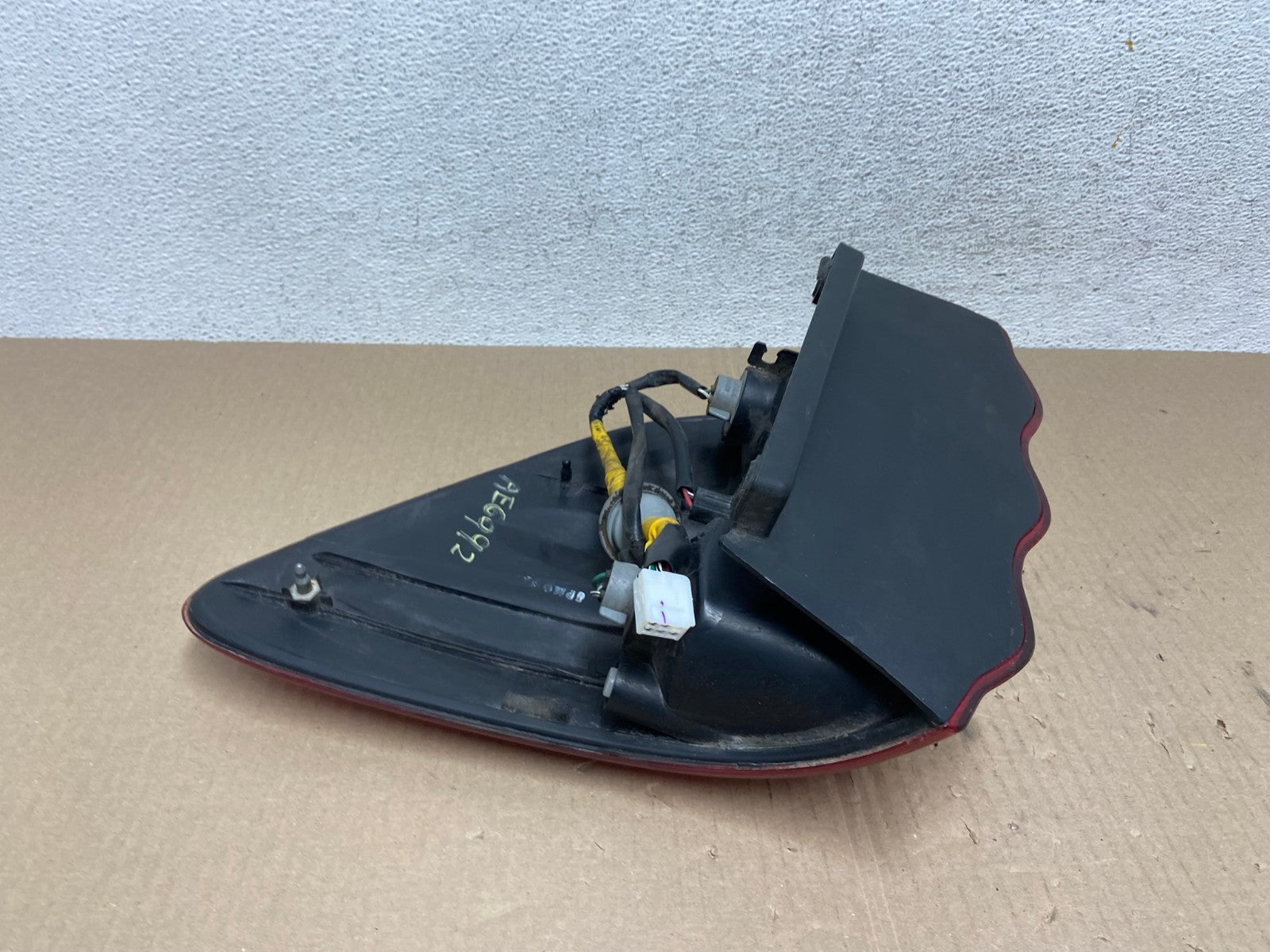 2001 to 2004 Toyota Sequoia Left Driver Lh Side Tail Light AE6992 LK3