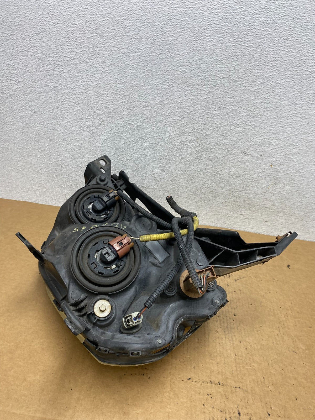 2005 2006 2007 Ford Five Hundred Halogen Headlight Left Driver Lh AD4665 DW8
