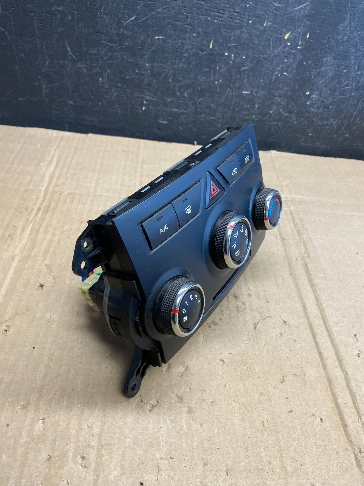 2011 2012 2013 Kia Sorento Temperature AC Climate Control 97250-1uxxx AD7192 DG1