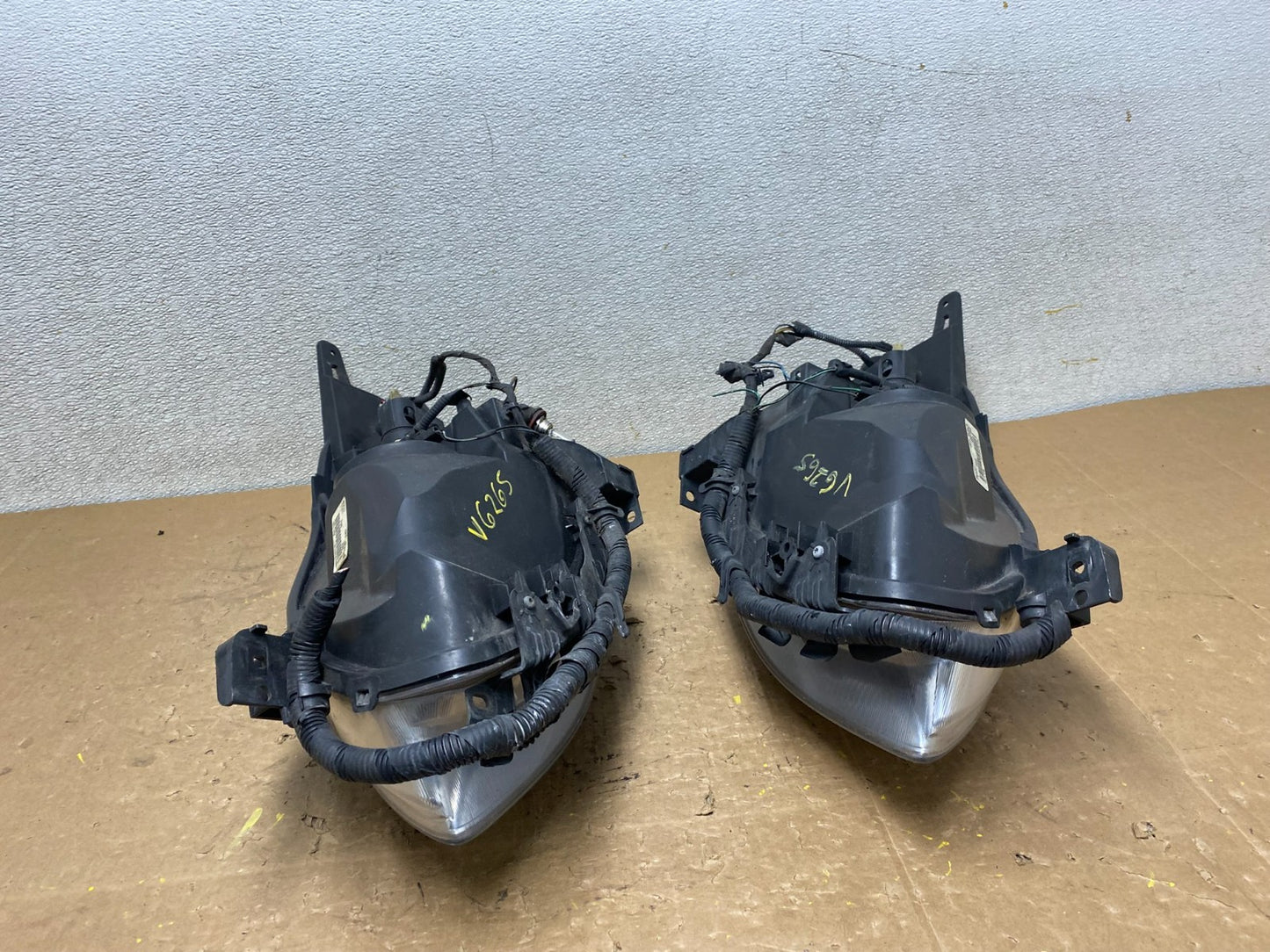 Sedan 2010 2011 2012 Nissan Altima Headlights Halogen Left+Right Side V6265 DW14