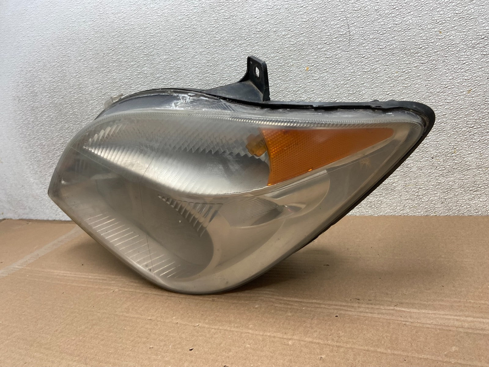2007 to 2013 Mercedes Sprinter Headlight Left Driver Side Halogen Oem AB0983 DW1