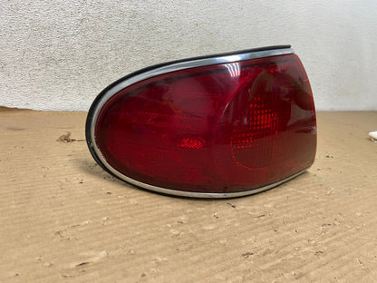 2000 to 2005 Buick Lesabre Left Driver LH Side Tail Light AG8264 LK1