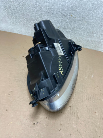 2005 - 2010 Volkswagen Jetta Right Passenger RH Side Headlight Halogen AB5940 DW9