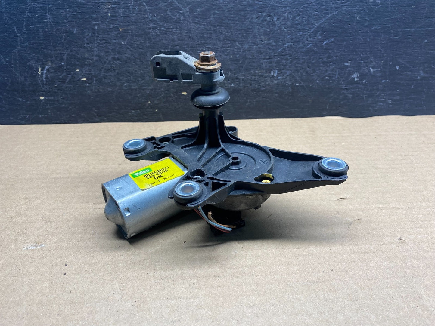 2006-2013 Mercedes GL450 ML500 R550 Rear Glass Windshield Wiper Motor ae0046 DG1