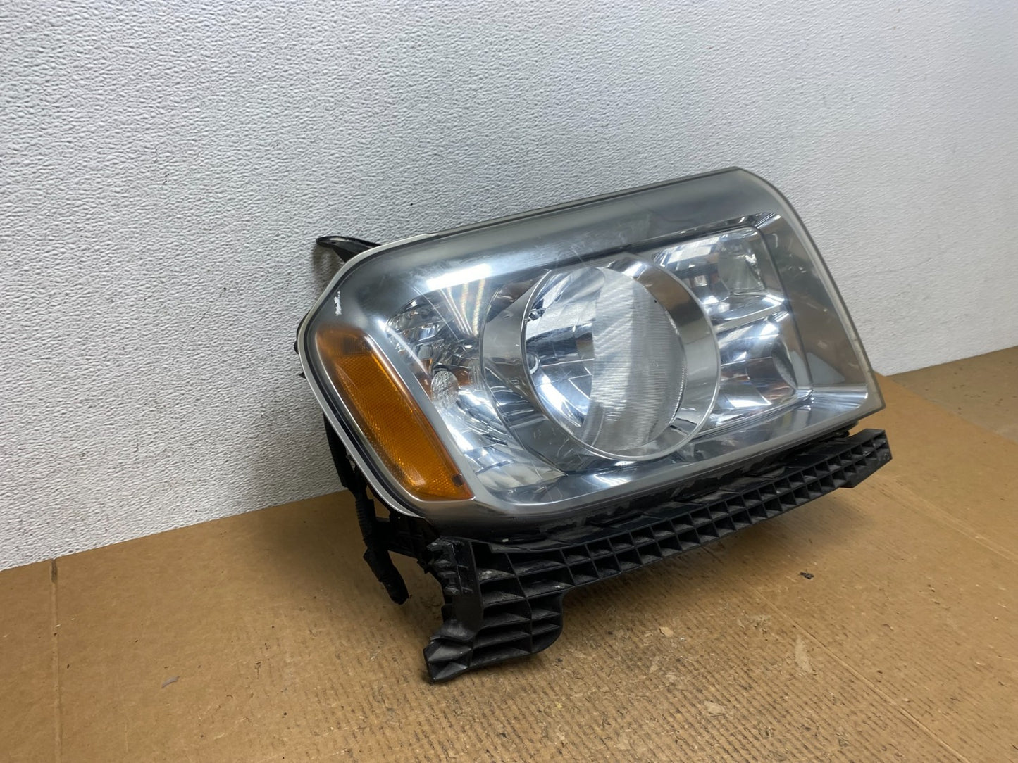 2009 2010 2011 Honda Pilot Right Passenger RH Halogen Headlight AE1681 DW2