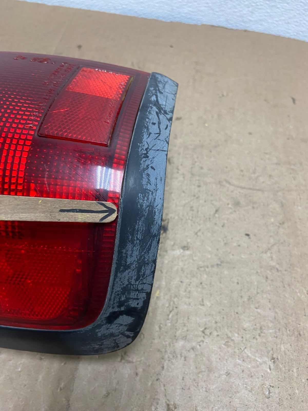 1996 - 1998 Nissan Pathfinder Left Driver LH Side Tail light AC5986 LK3