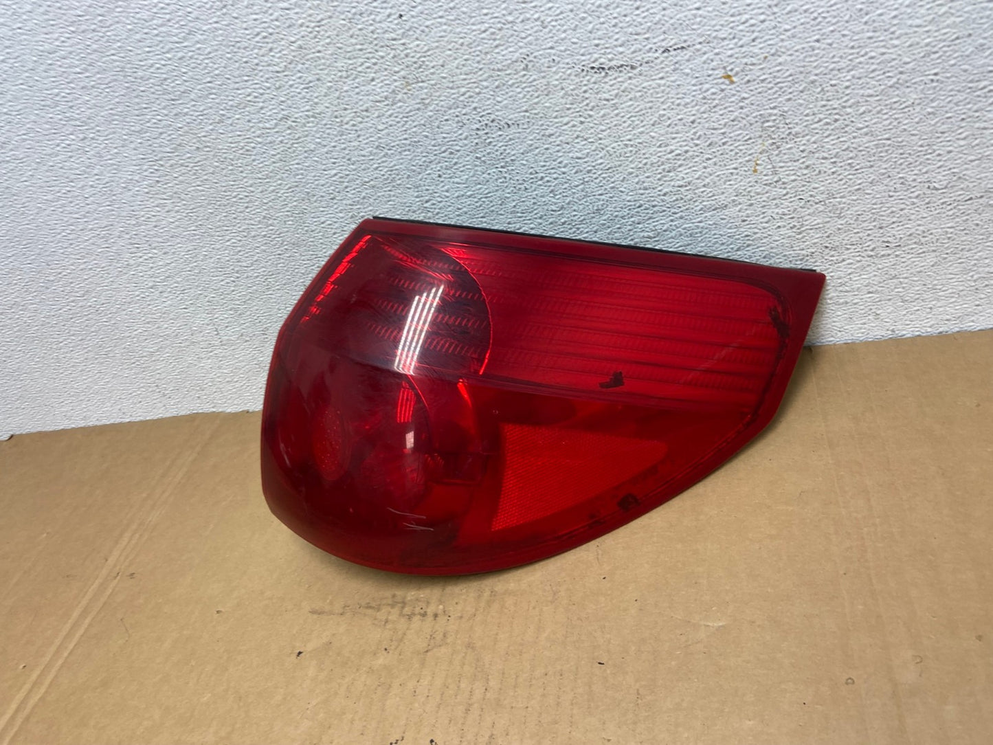 2006 - 2010 Toyota Sienna Right Passenger Side Tail Light AD2610 LK1