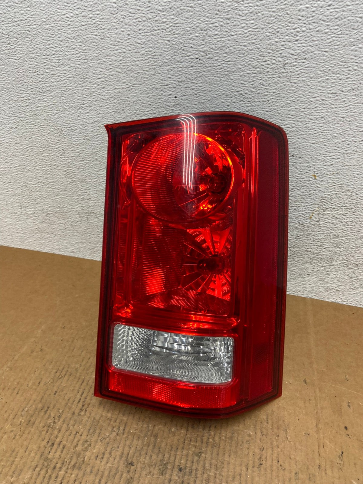 2009 to 2015 Honda Pilot Right Passenger Rh Side Tail light AE1188 LK0