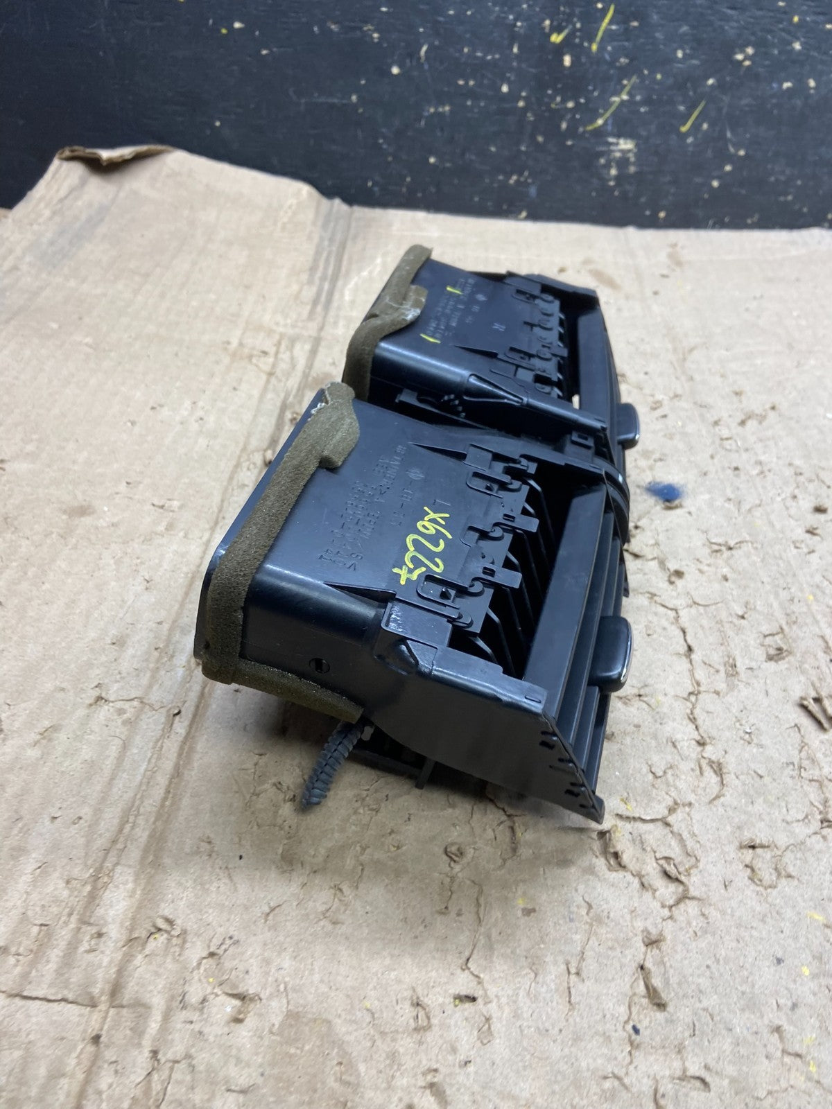 2006 - 2011 Lexus GS350 GS430 Center Air Vent Bezel Trim OEM x6227 DG1