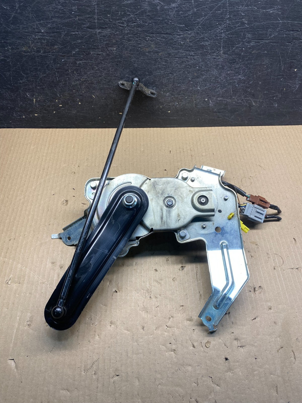 2007-2013 Acura MDX Honda Odyssey Lift Gate Trunk Lid Motor Actuator AH7471 DG0