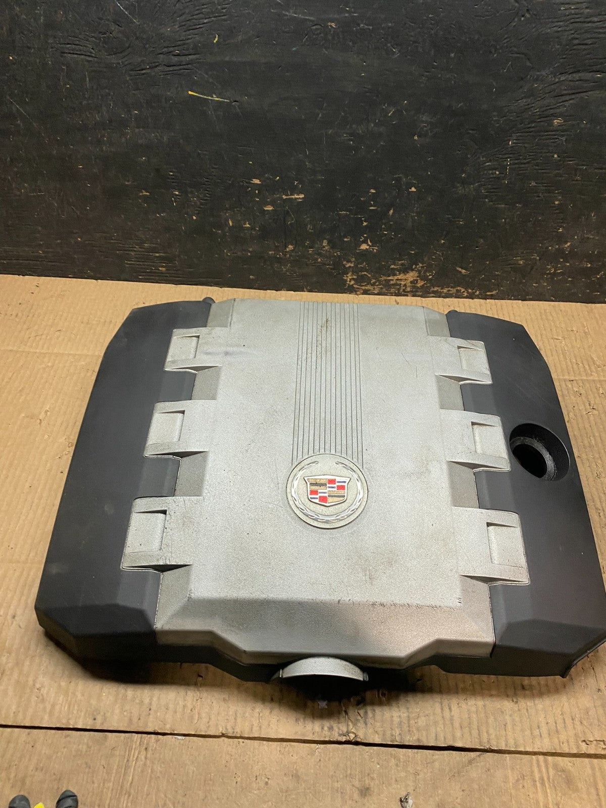2008 to 2012 Cadillac CTS 3.6L Plastic Engine Cover Shield Oem T9490 DG0