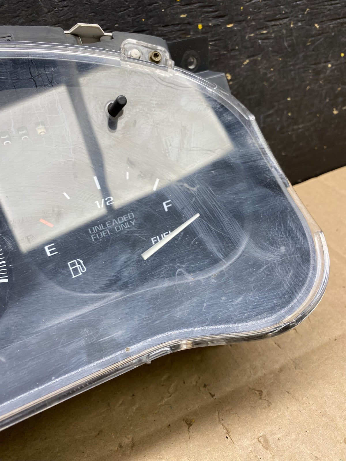 1999 to 2001 Pontiac Montana Speedometer Cluster Gauge U5189 DG3
