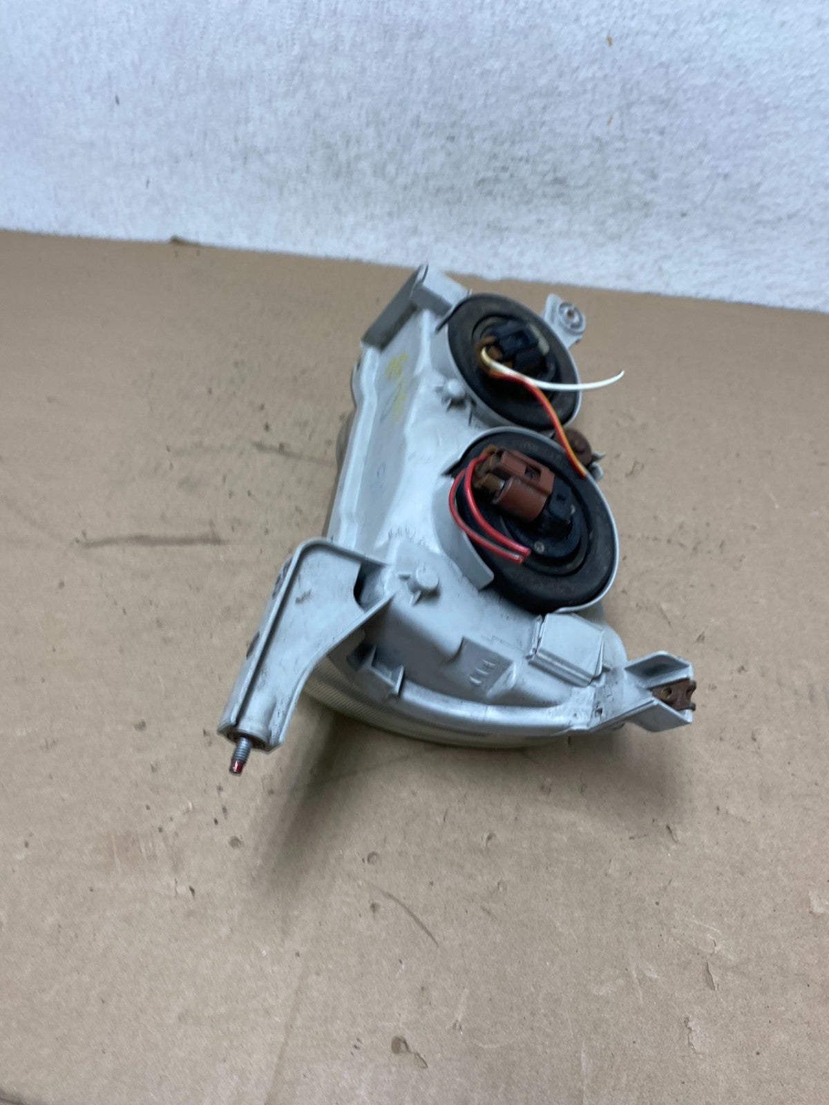 2001 2002 Toyota Corolla Right Passenger RH Side Halogen Headlight AG4089 DW7