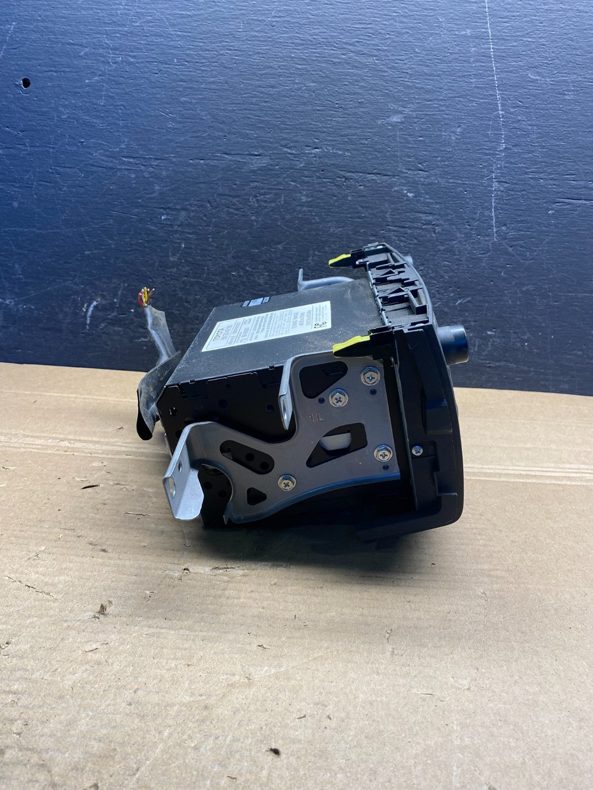 2006 to 2008 Toyota RAV4 Audio Equipment Radio Receiver AD4954 DG2