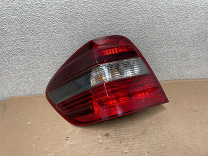 2009 to 2011 Mercedes ML350 ML-Class Left Driver Side  Tail Light OEM AA9975 LK0
