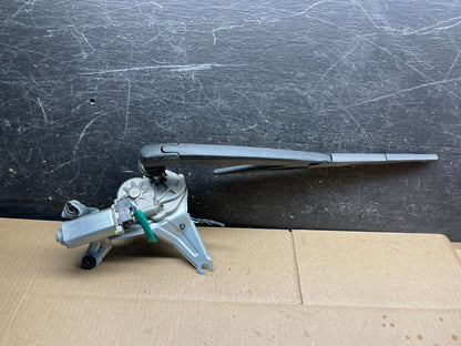 2007 - 2010 Hyundai Santa Fe Rear Glass Windshield Wiper Motor V9060 DG0