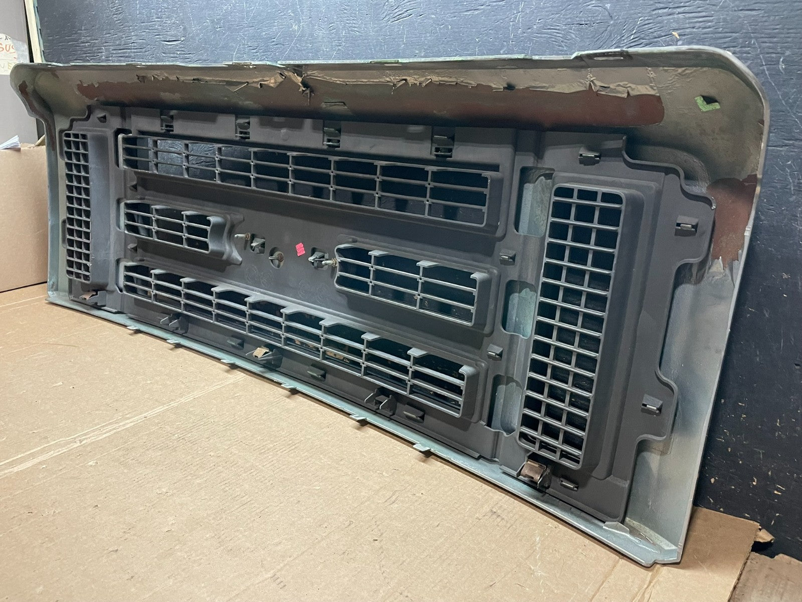 2008 to 2014 Ford Econoline E150 E250 Front Upper Chrome Grill Grille z5796 DG9