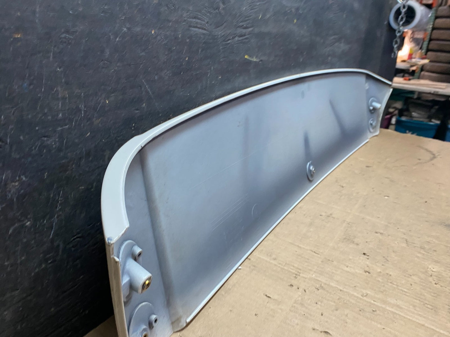 2000 to 2006 BMW X5 Trunk Hatch Spoiler OEM U6462 DG11
