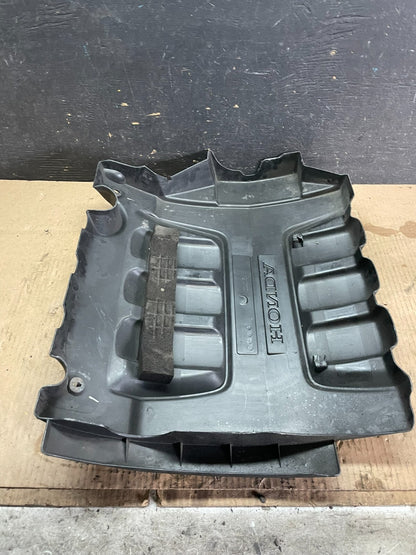 2005 to 2007 Honda Odyssey Black Engine Cover M9000 DG7