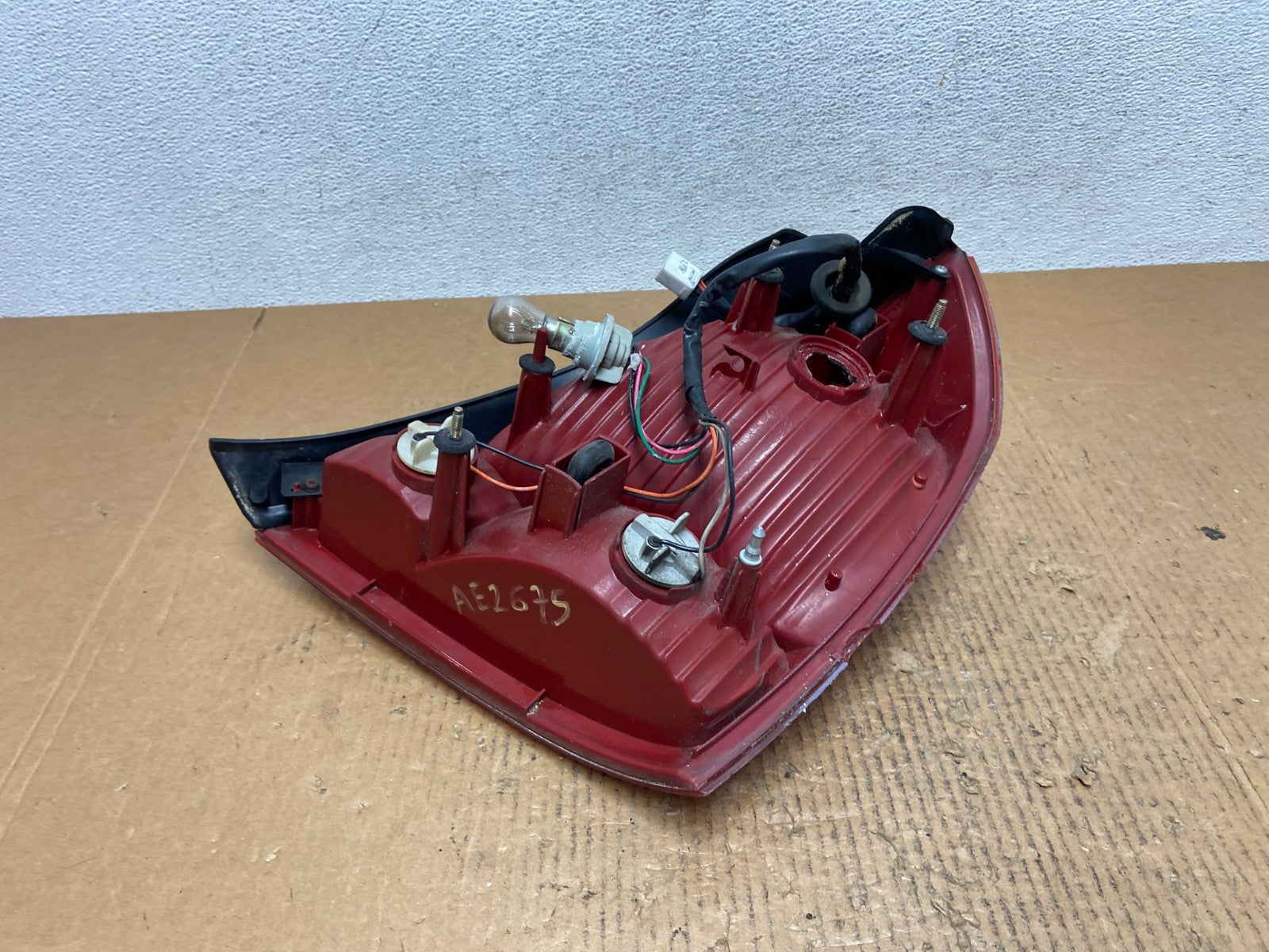 2001-2003 Sedan Hyundai Elantra Left Driver Lh Side Tail Light AE2675 LK6