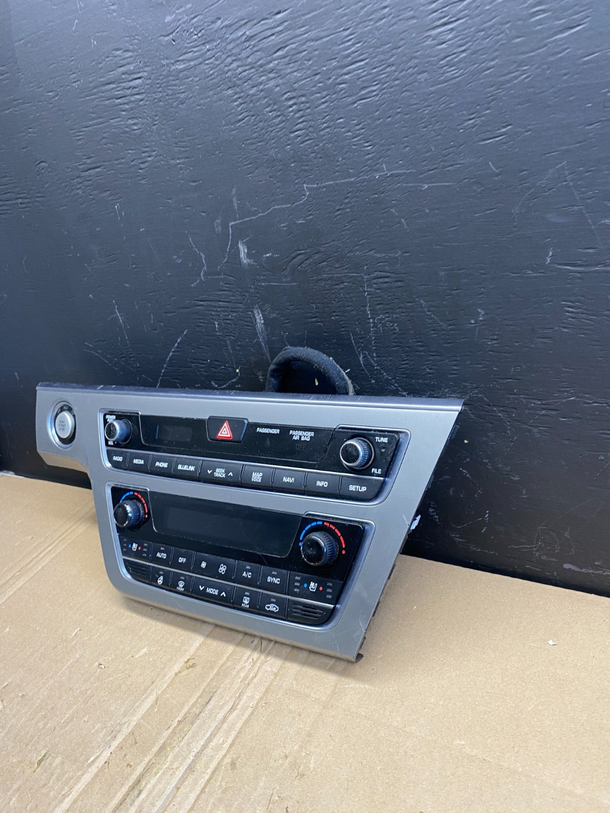 2015 to 2017 Hyundai Sonata Ac Heater Climate Control AB8787 DG3