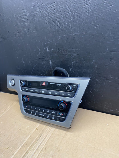 2015 to 2017 Hyundai Sonata Ac Heater Climate Control AB8787 DG3