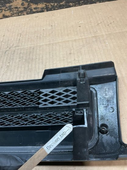 1992 to 1994 Mazda 323 Front Radiator Grill Grille Y1771 PS7
