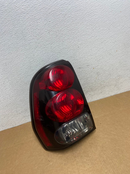 2002 to 2009 Chevrolet Trailblazer Left Driver LH Side Tail Light AD4469 LK2