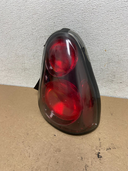 2000 to 2005 Chevrolet Monte Carlo Right Passenger RH Side Tail Light AF4850 DW0