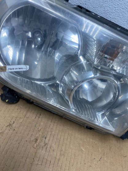 2007 - 2014 Toyota Sequoia Tundra Right Passenger RH Headlight Halogen AD0778 DW4
