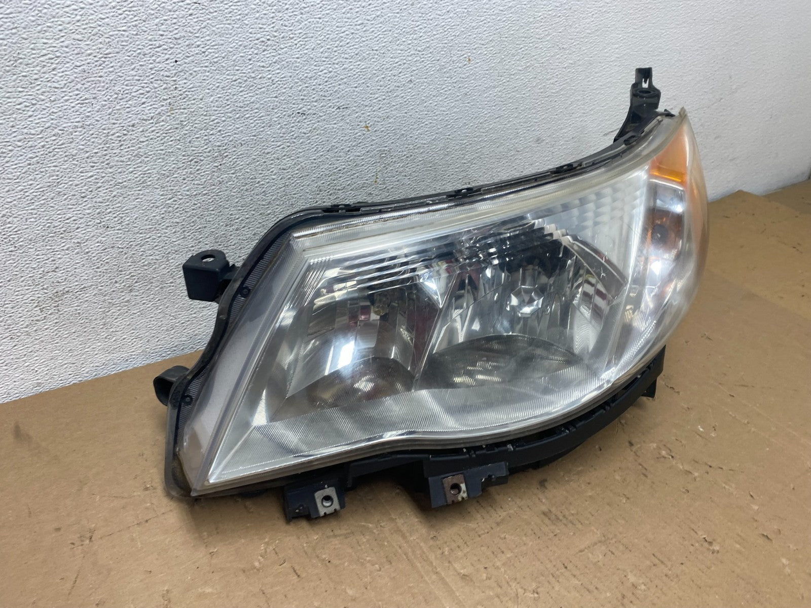 2009-2013 Subaru Forester Left Driver LH Xenon Headlight DEPO AD8005 DW2