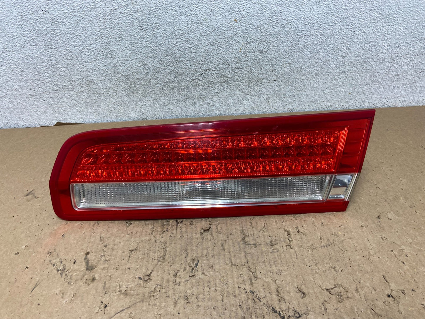 2010 2011 2012 Lincoln MKZ Right Passenger Side Tail Light Inner AF8428 DW0