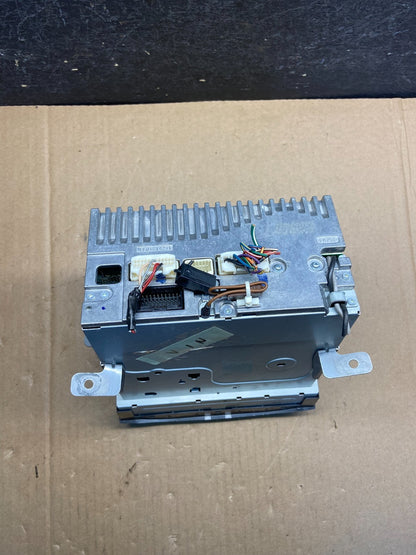 2010 to 2012 Subaru Legacy AM FM CD MP3 Radio Player af9452 DG5