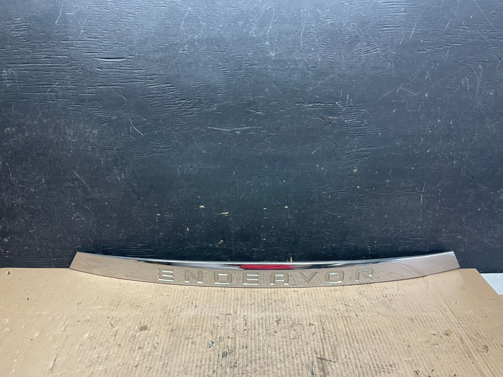 2010 Mitsubishi Endeavor Rear Chrome Trunk Trim Molding M6109 DG7