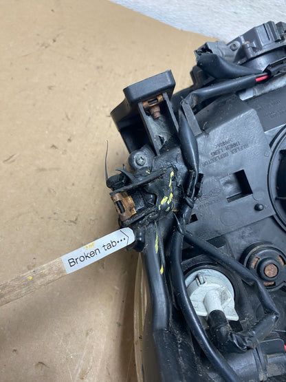 2009 - 2013 Subaru Forester Right Passenger Side Xenon Headlight AD8036 DW5