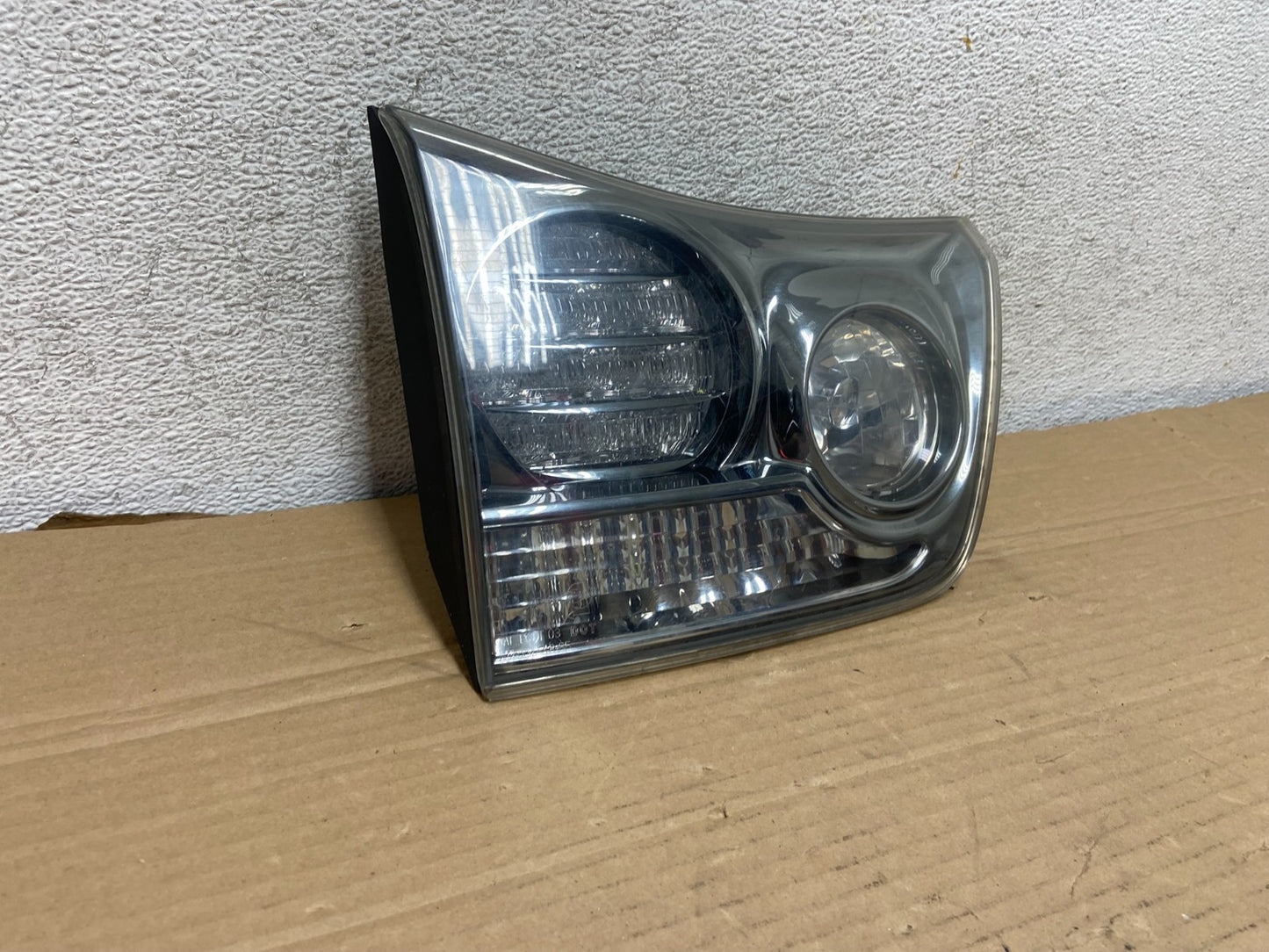 2006 to 2007 Lexus RX400H Left Driver LH Side Inner Tail Light AG8931 DW1