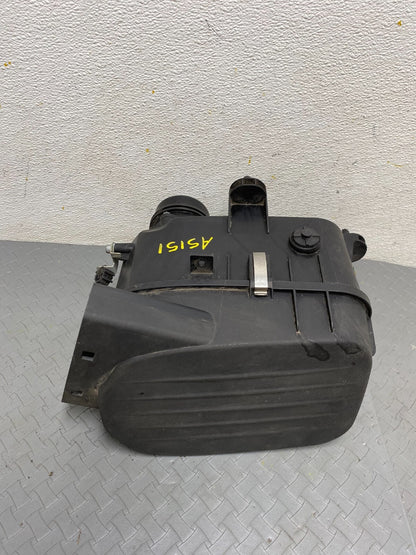 2017 to 2021 Maserati Quattroporte Right RH Engine Air Filter Box  A5151 DG15