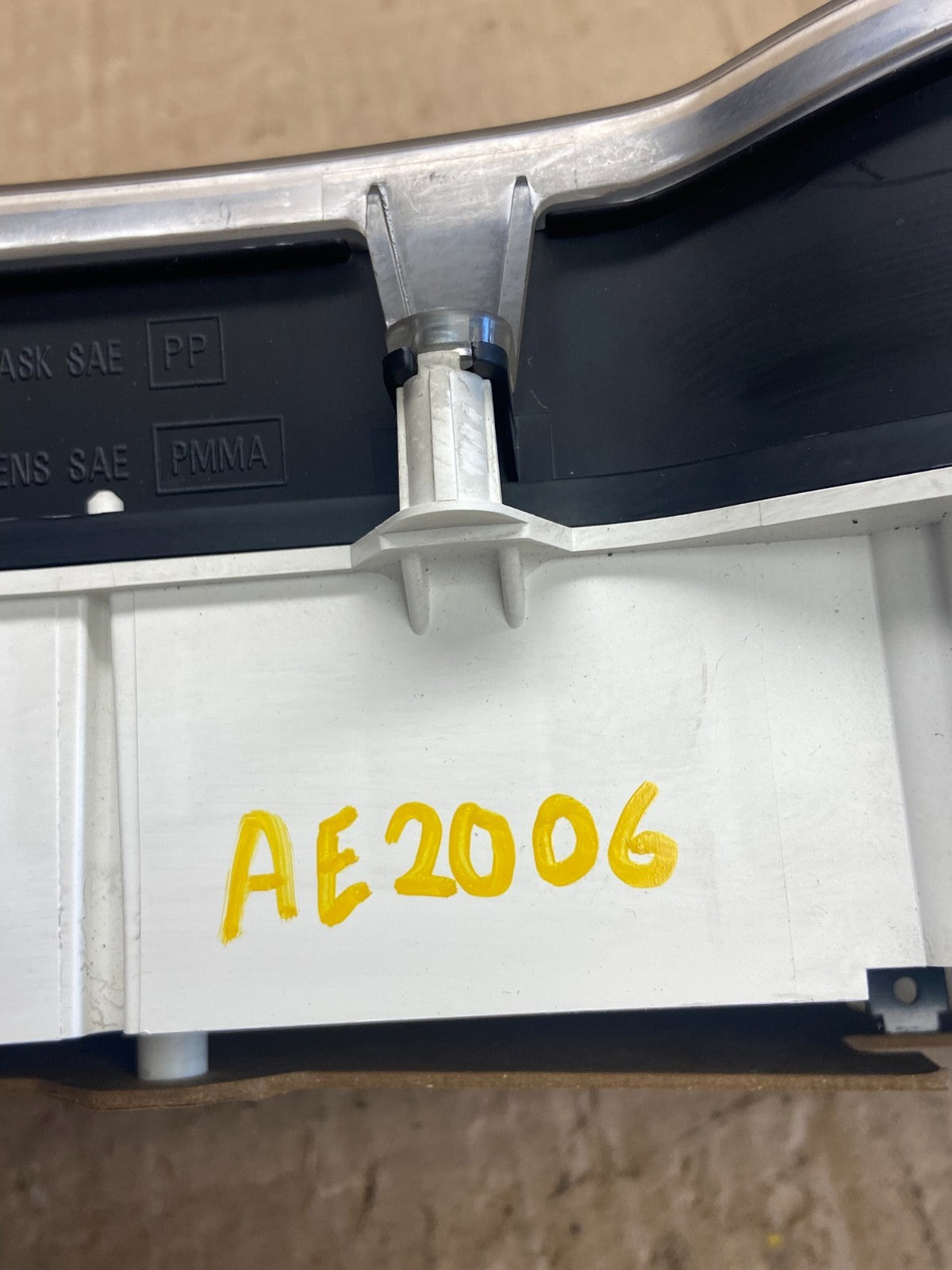 2000 Dodge Durango Speedometer Instrument Cluster Gauge AE2006 DG8