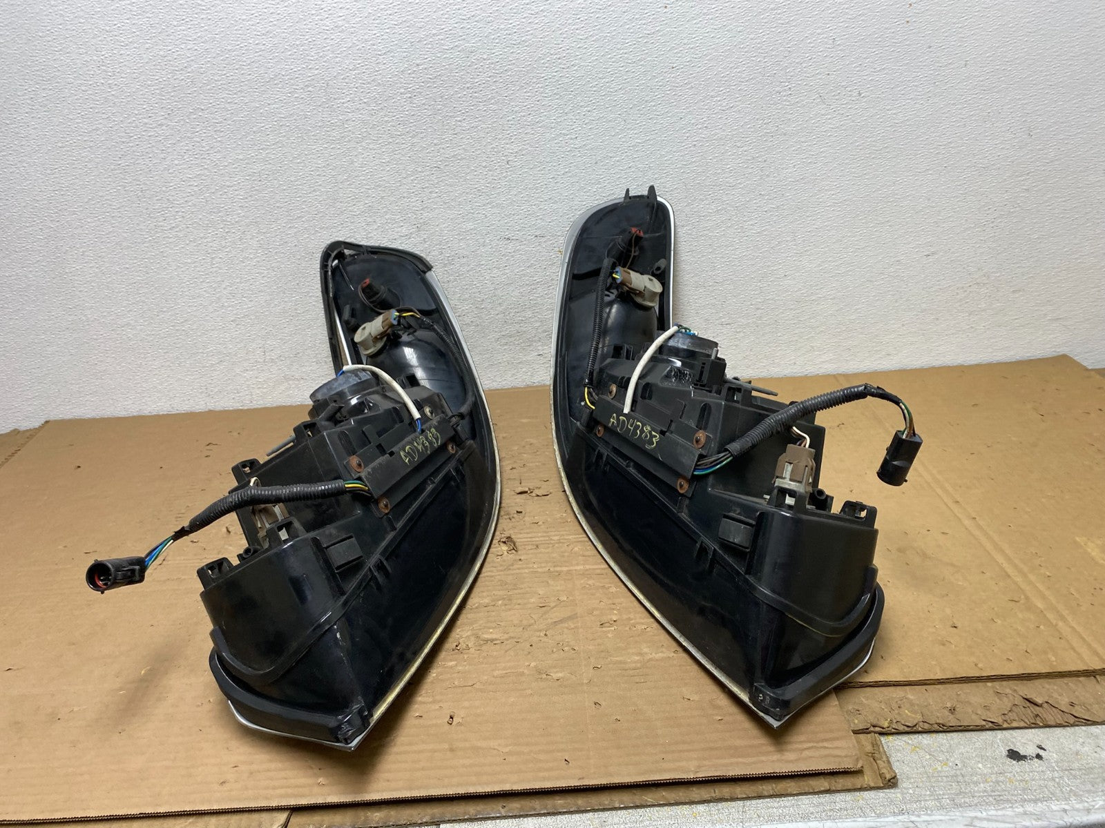 1999-2001 Lincoln & Town Car Left+Right Headlights Halogen AD4383 DW10