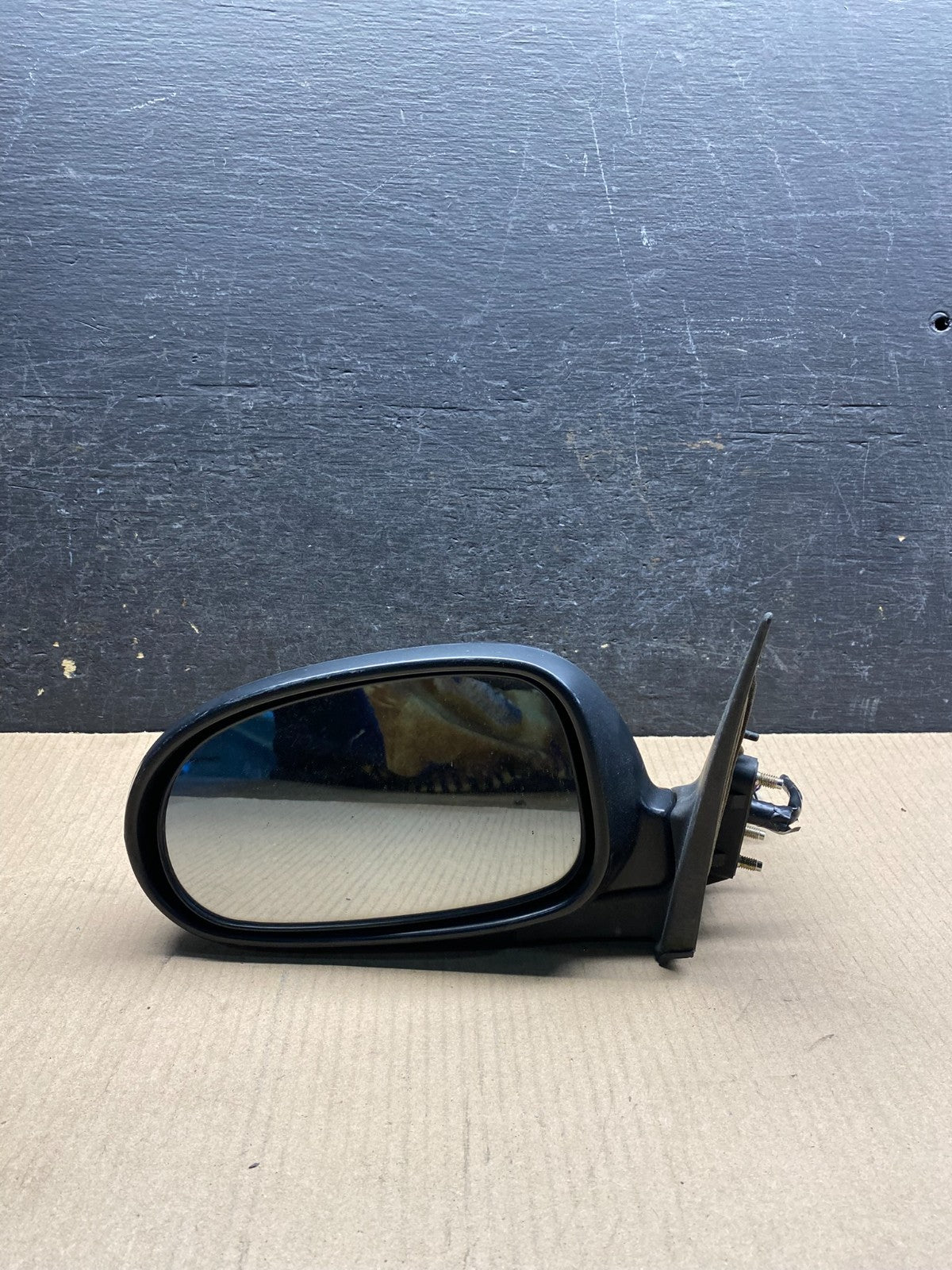 2000 - 2004 Infiniti i30 i35 Front Left Driver LH View Door Mirror AI7114 DG9
